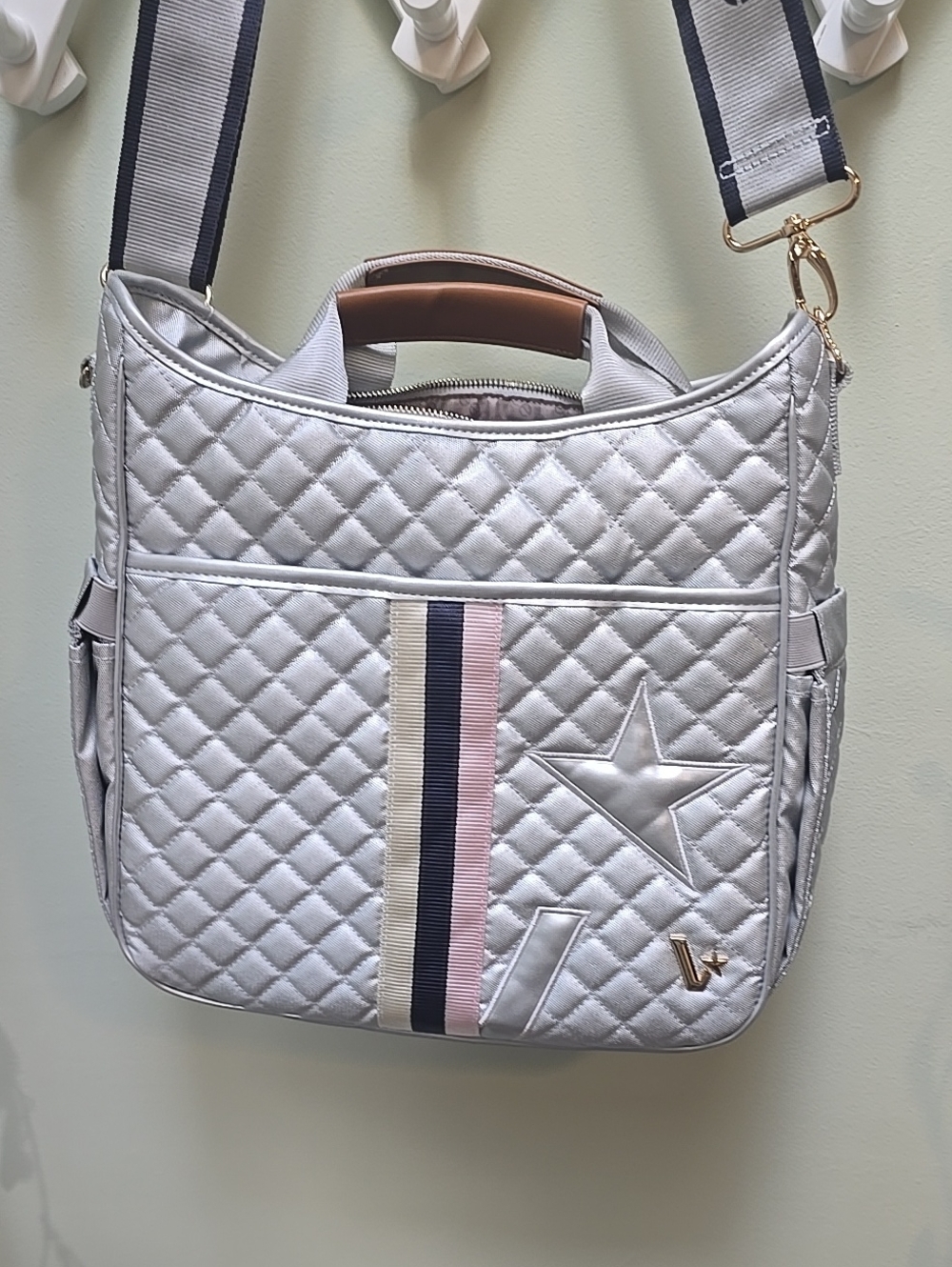 EUC Volee Quilted Silver Crossbody/Tote for Gym or Pickleball